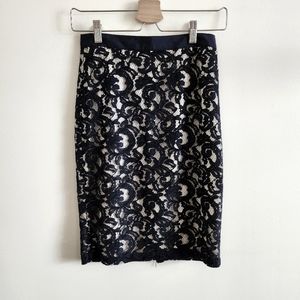 Club Monaco 00 lace pencil skirt, navy and cream